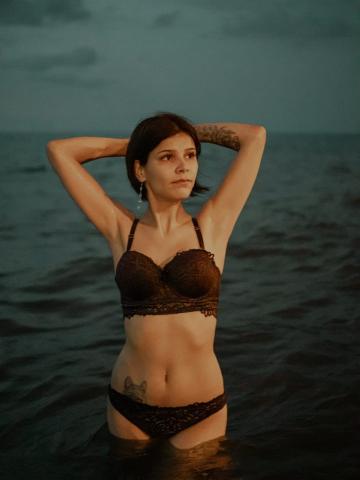 Фаина Демократично Реал фото 3