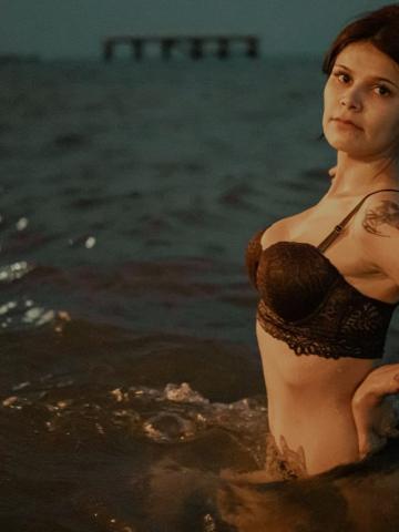 Фаина Демократично Реал фото 4